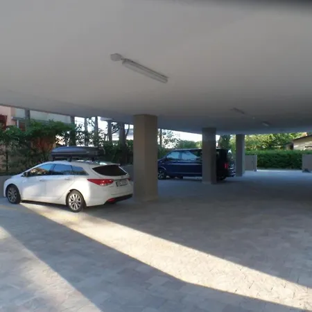 Apartment Wide Three-bedroom Flat In A Modern Bibione